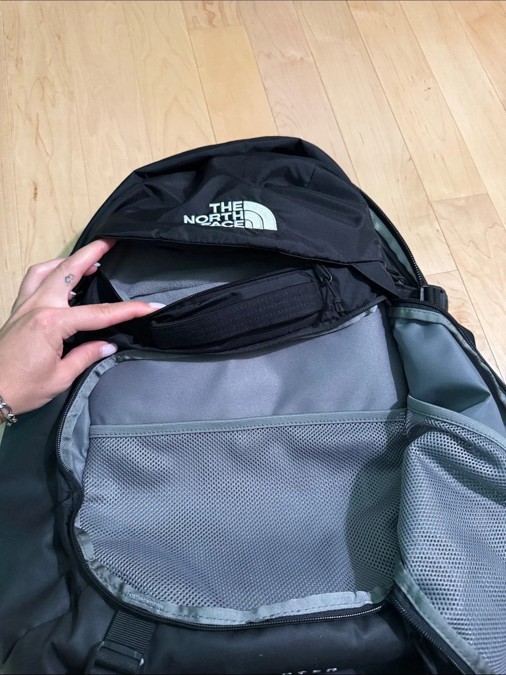 The North Face Black Men's Router Backpack- 40L